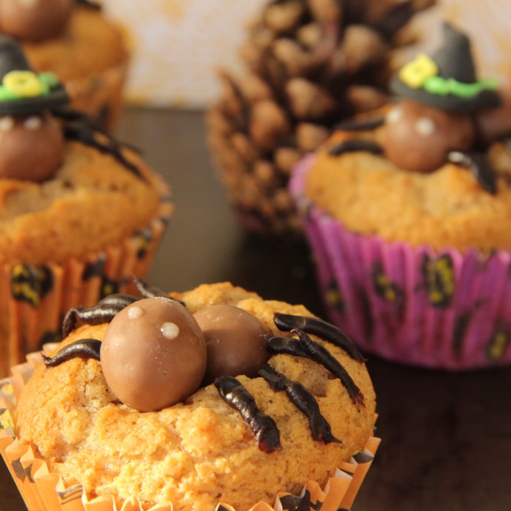 Recette d'Halloween - carrot cupcakes aux araignées Maltersers